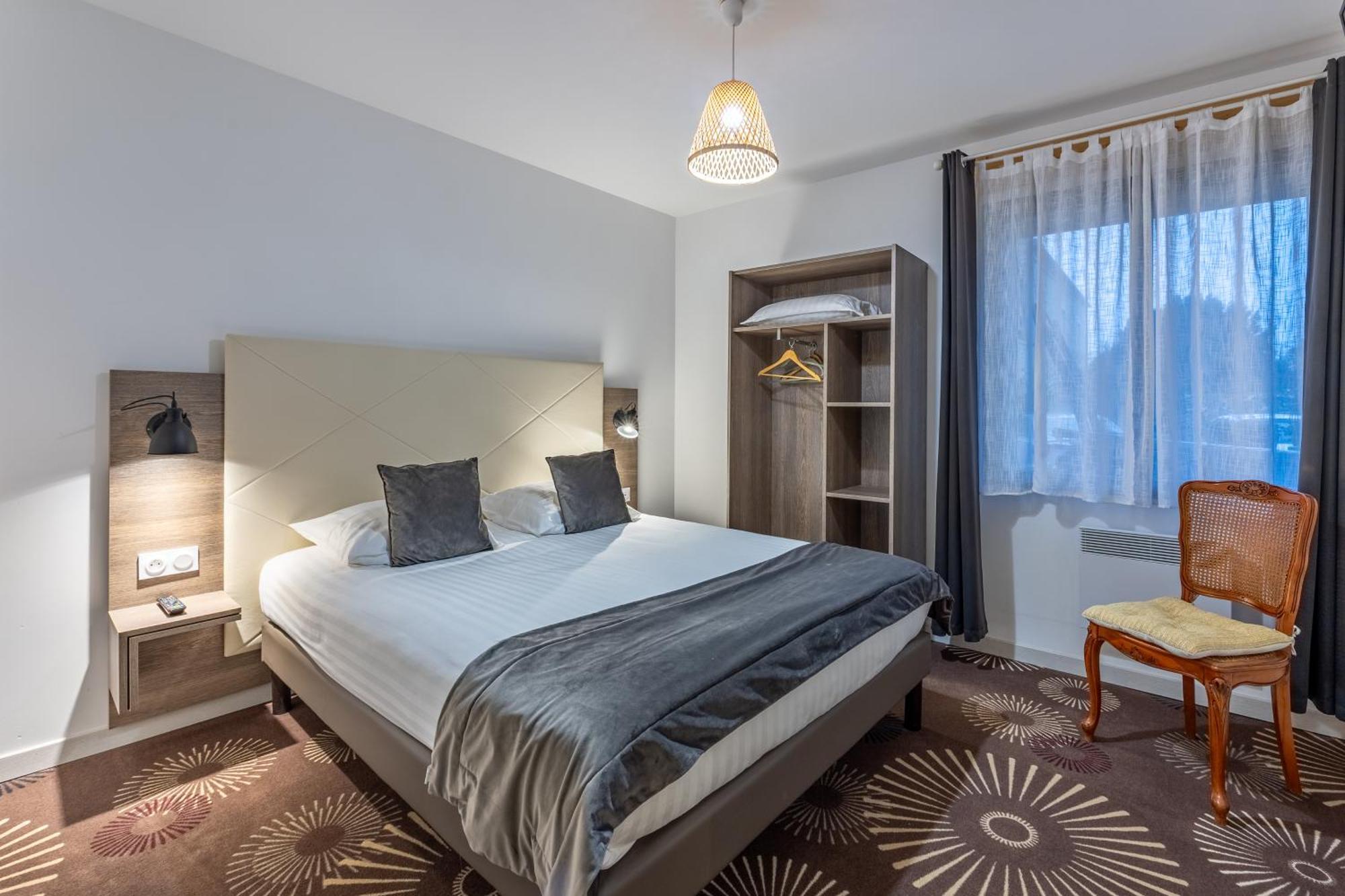 Апартаменти Logis Du Grand Pin Saint-Martin-des-Entrees Екстер'єр фото